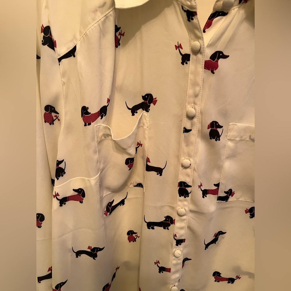Torrid Ivory Madison Georgette Dachshund DOG Print Top Size 1 Classic Fit - Picture 4 of 9